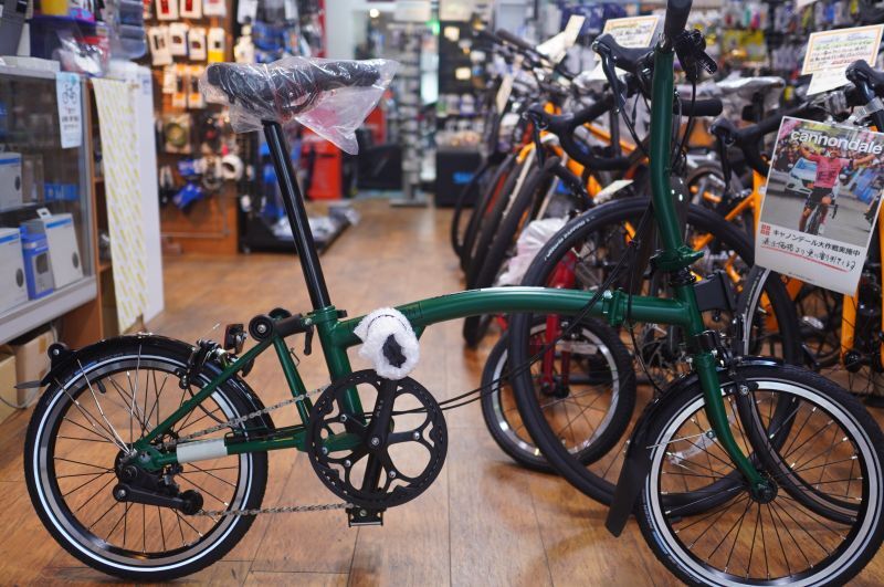 英国 BROMPTON レーシンググリーン LOW ハンドル 2速（S2L）BLACK STYLE - Cycle Life Shop KOG